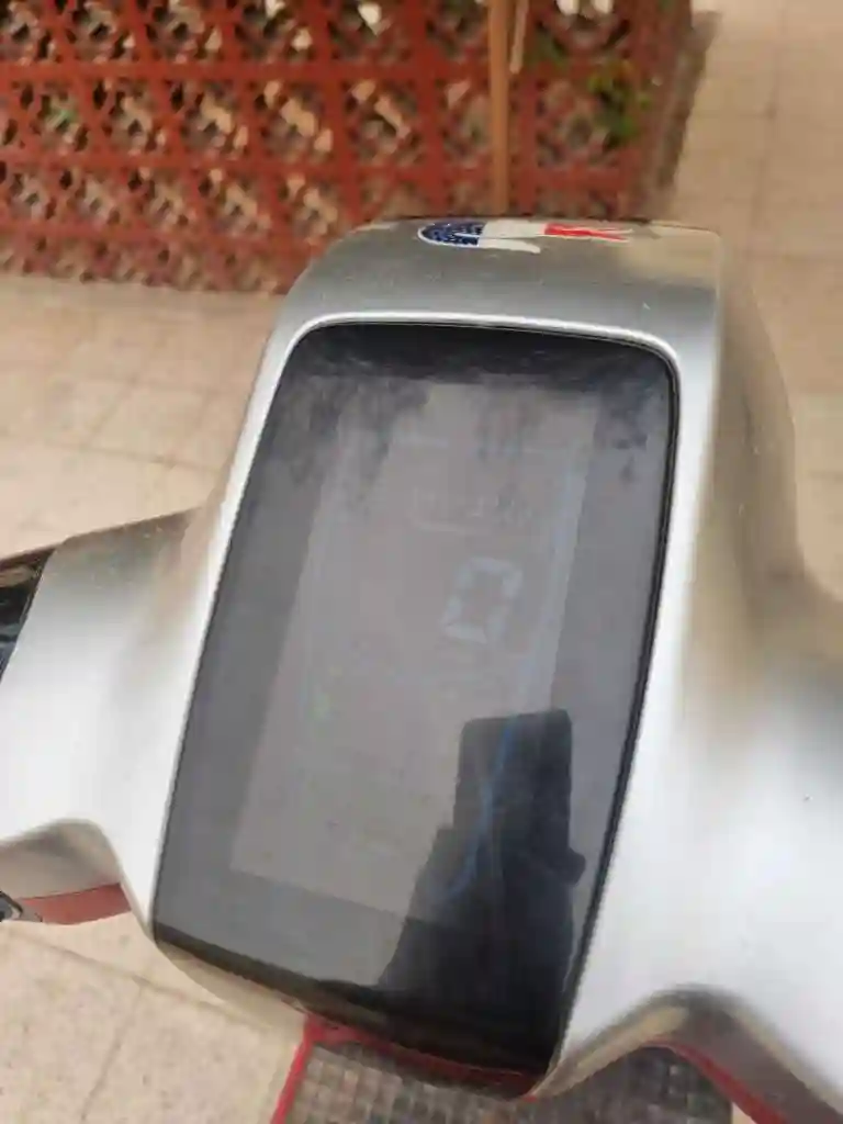 Vespa la Vita 125 - Vue 1