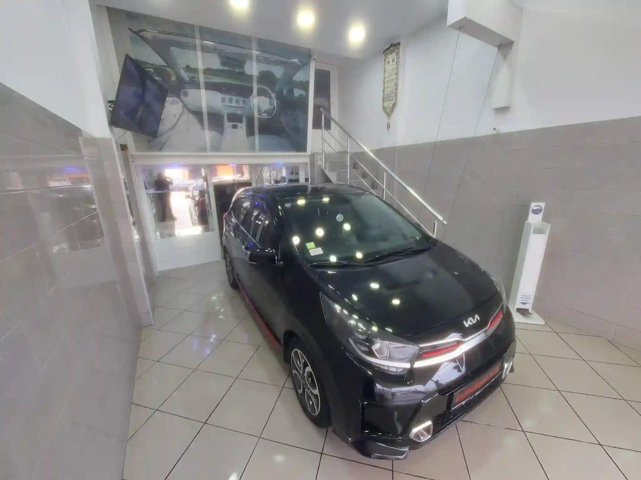 Kia Picanto 65 Mille - Tel98479647 - Vue 2