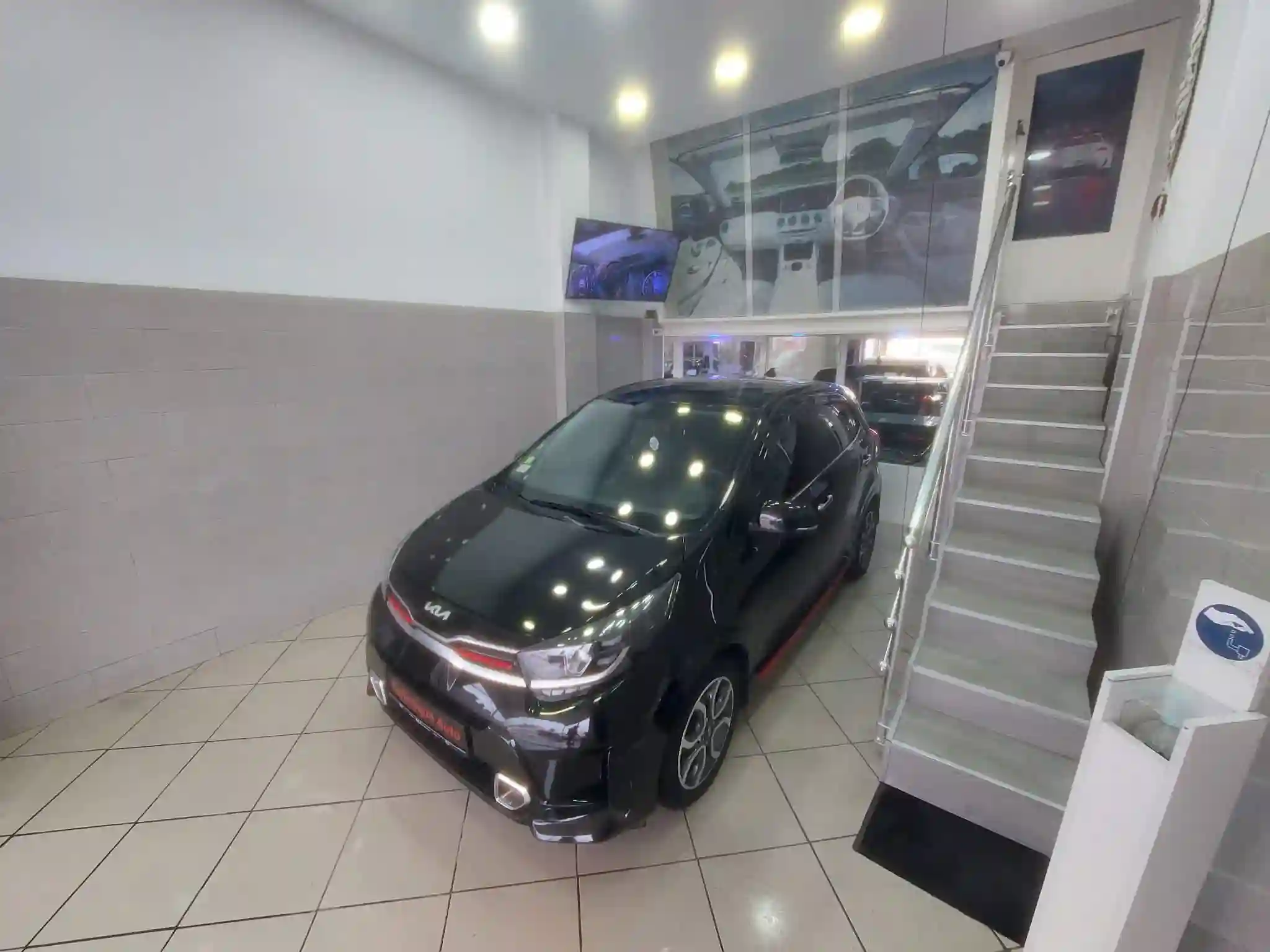 Kia Picanto 65 Mille - Tel98479647 - Vue 3