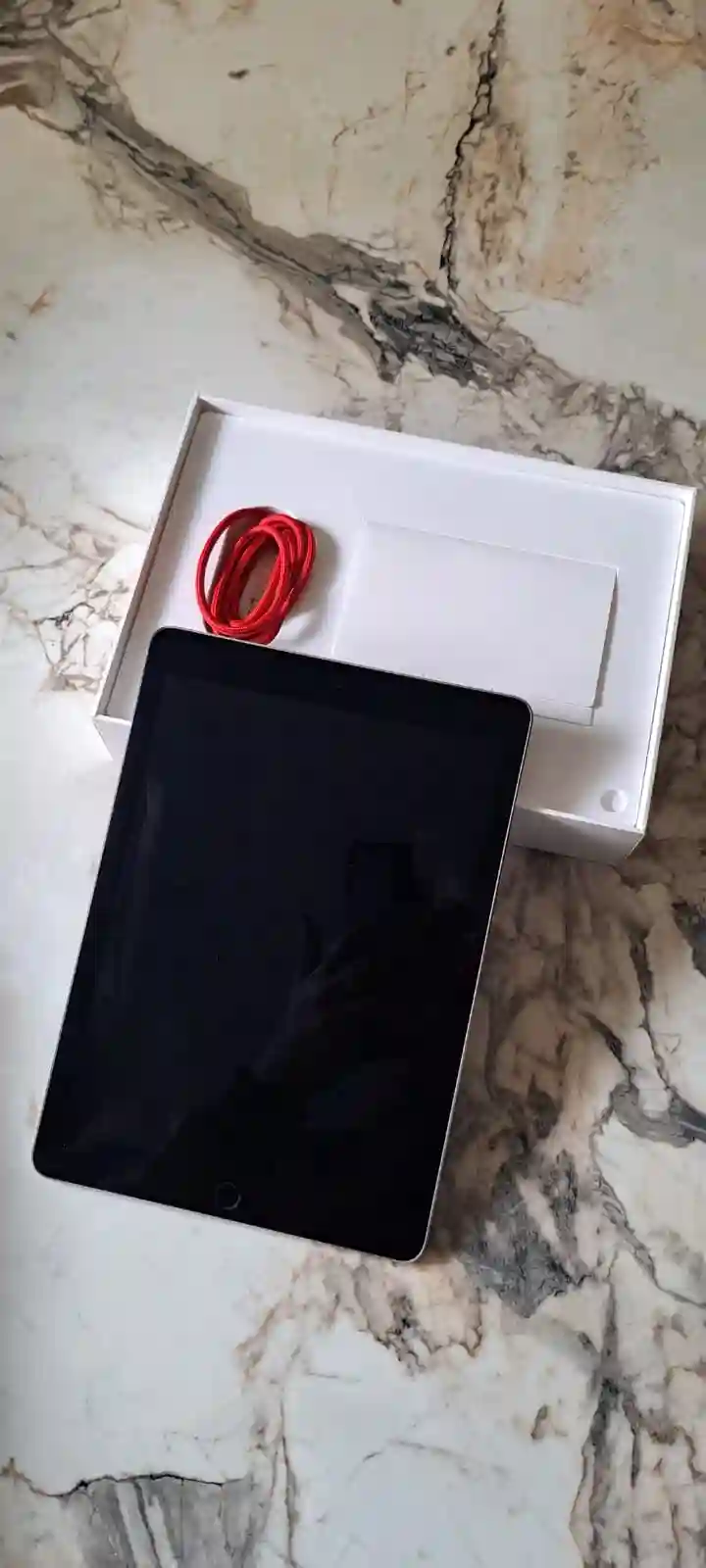 Ordinateur Portable Asus et Ipad pro à Ariana Ville - Vue 1