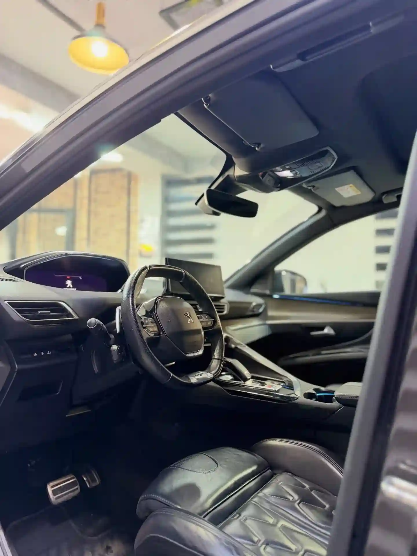 Peugeot5008 gt - Vue 2