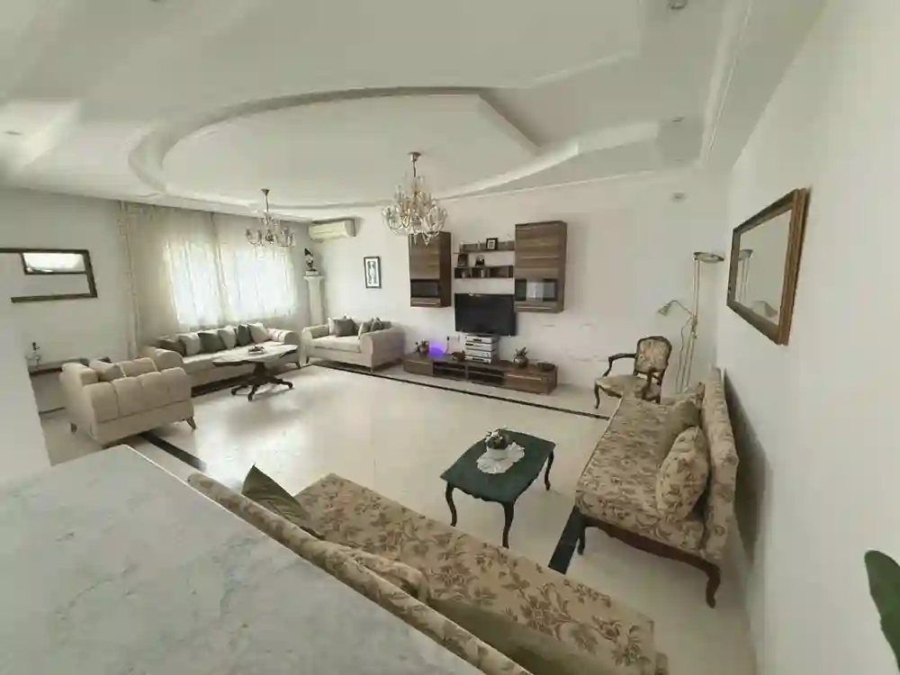 Villa Meublé (s+3) à Louer par Jour Riad El Andalous Ariana - Vue 2