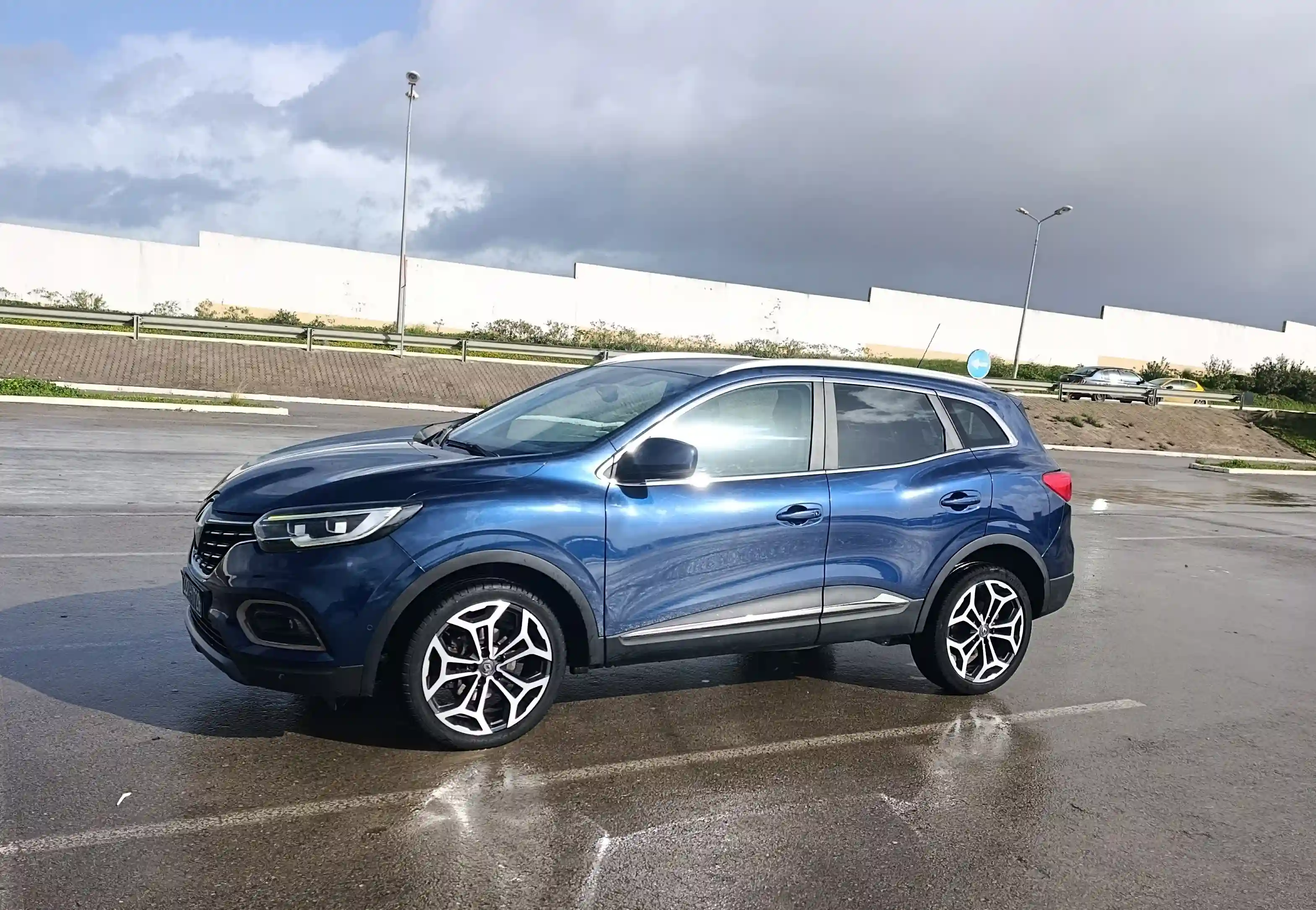 Renault Kadjar Bleu à El Brarja - Vue 2