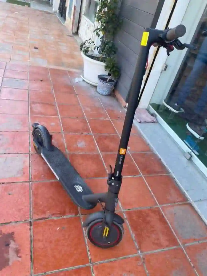 Xiaomi Mi Scooter Pro 2 - Vue 1