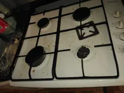 Un Four Encastrable et une Plaque de Cuisson à La Marsa