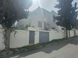 Villa 1220 md Ennasr 2 à Cite Ennasr 2