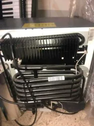 Minibar de la Marque Dometic Très Bonne État