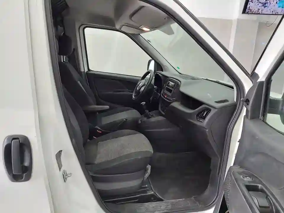 Fiat Doblo Maxi Fiat Doblo Maxi 2020 - tel 98479647 - Vue 6