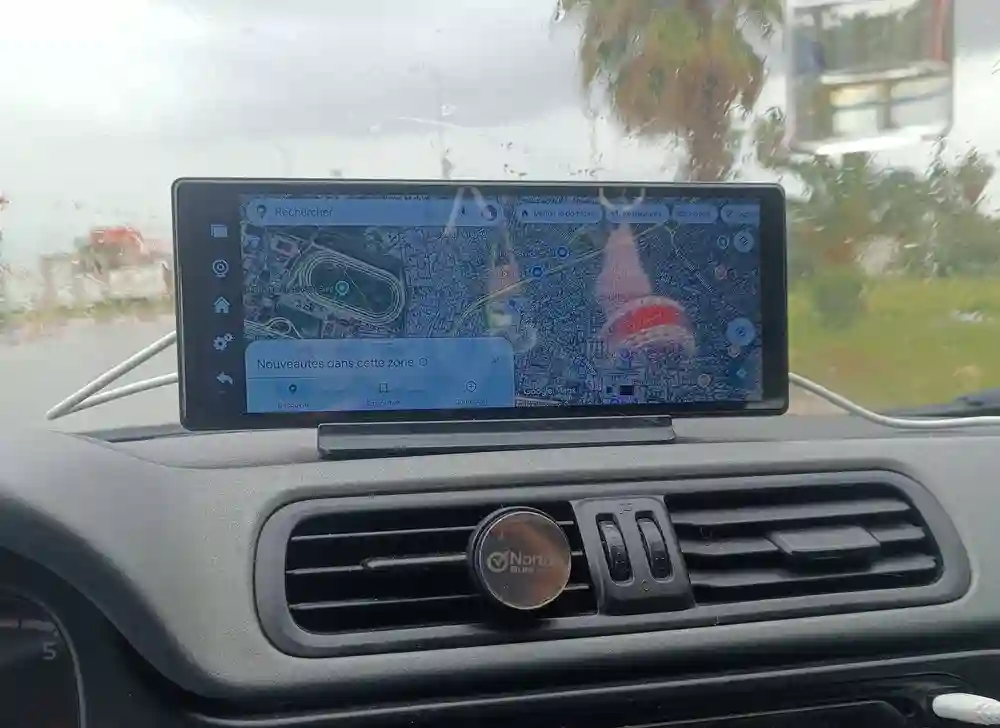 2023 Fiat Panda Cross 1ere Main 4 Cylindres tt Options - Vue 1