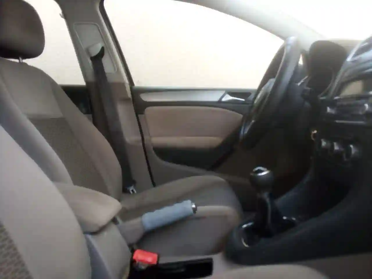 Voiture Golf 6 à Beja - Vue 2