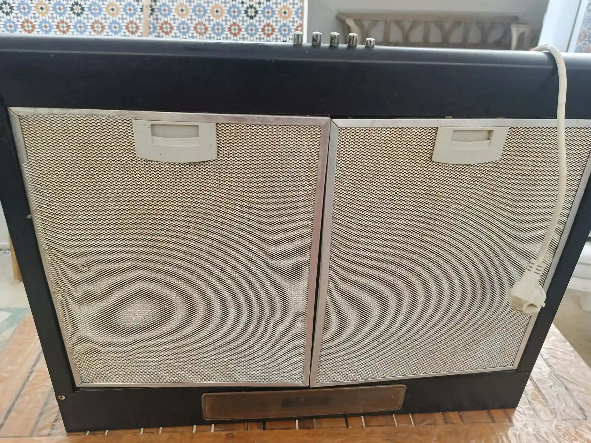 Plaque et Hotte Aspirante Ferré en Tres bon Etat à El Kram - Vue 3