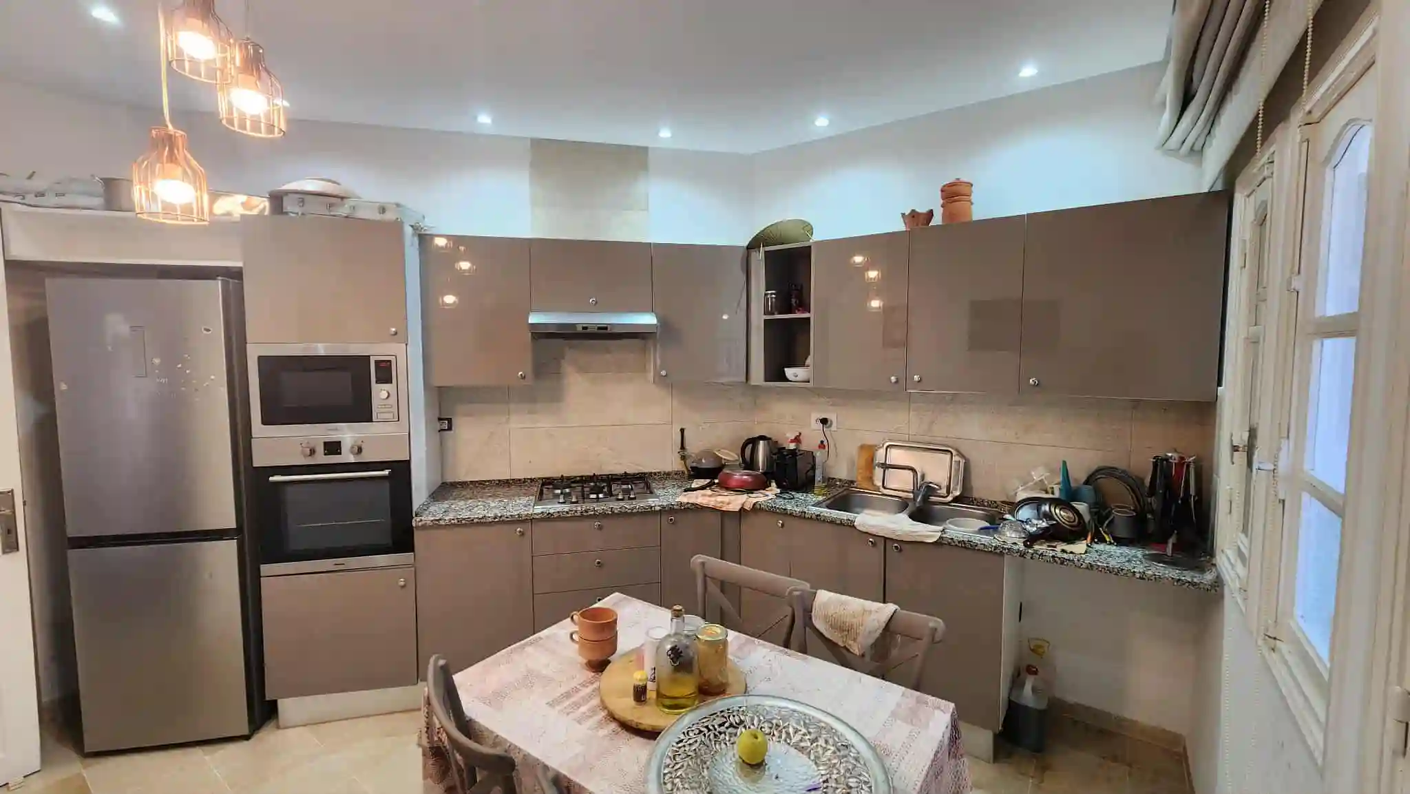 Villa Plus Trois Appartements à L'aouina à El Aouina - Vue 2