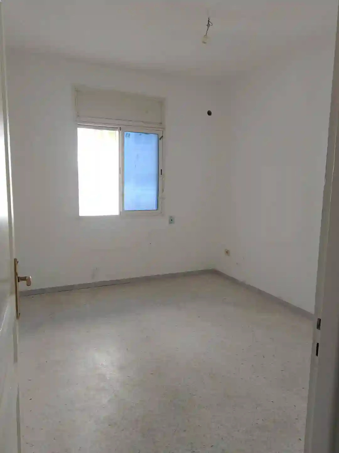 Appartement au Mourouj 4 en Face Terminus Métro à El Mourouj - Vue 2